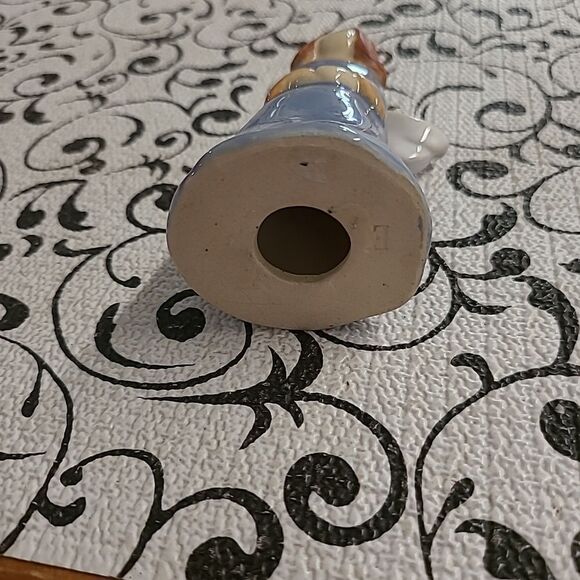 Angel  Figurine - Picture 4 of 4